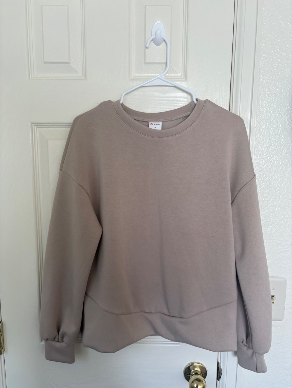 Wiholl women’s Beige Crewneck Sweatshirt Size S
